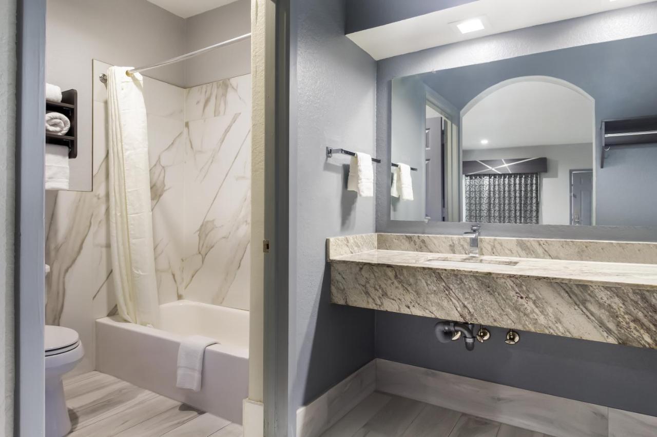 Americas Best Value Platinum Inn & Suites Houston Zewnętrze zdjęcie
